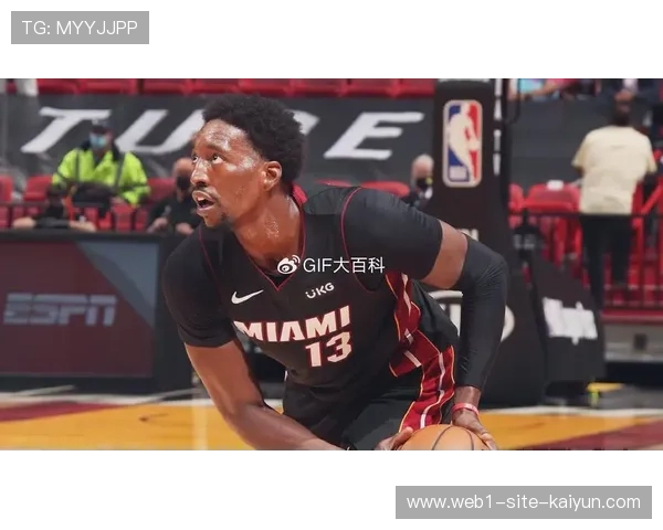 热火防守端采用2-3联防限制篮网突破，首节制造5次失误打转换